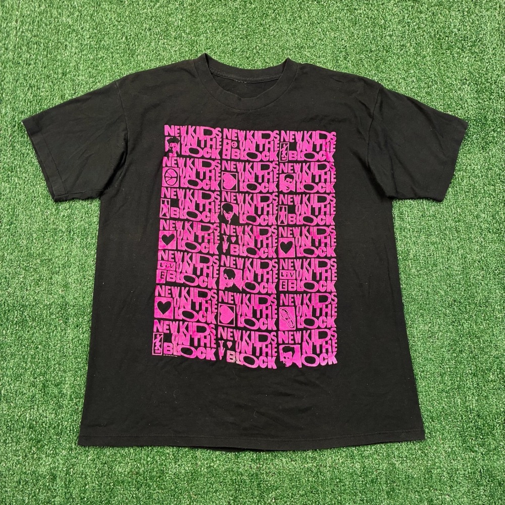 Vintage 90s New Kids On The Block Spell-out T-shirt